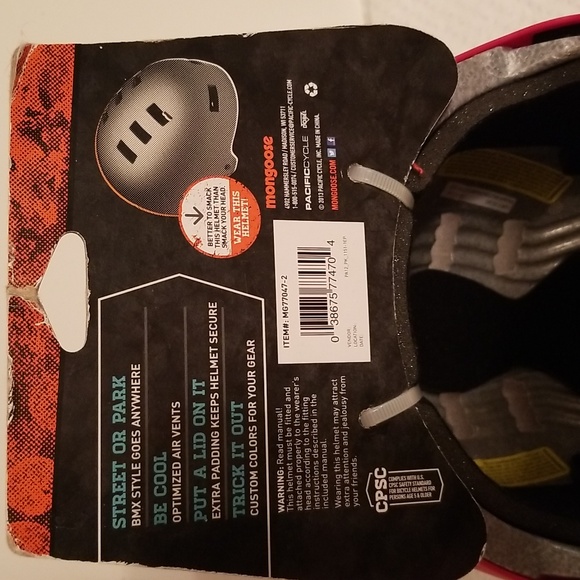 Mongoose Hardshell Bicycle Helmet - Picture 4 of 16